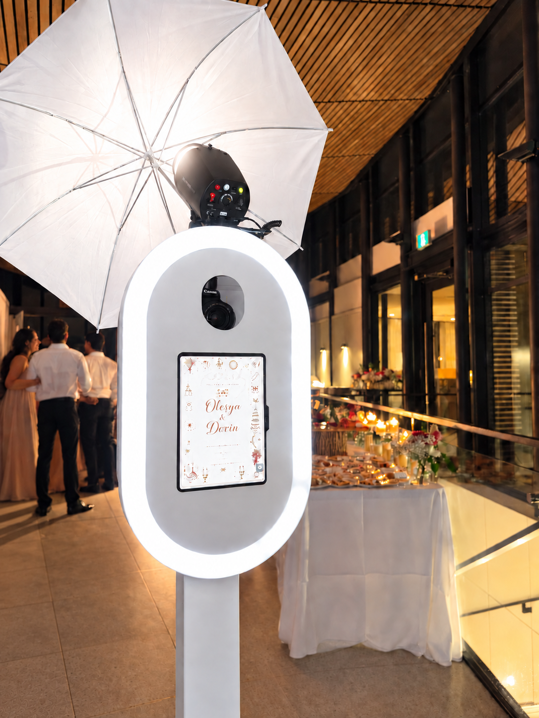 Party Pixel luxury photo booth